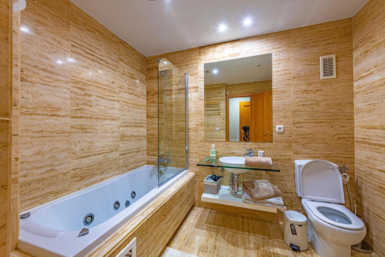 Marina Luxury Apartment Estepona Ngoại thất bức ảnh