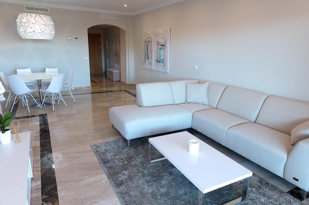 Marina Luxury Apartment Estepona Ngoại thất bức ảnh
