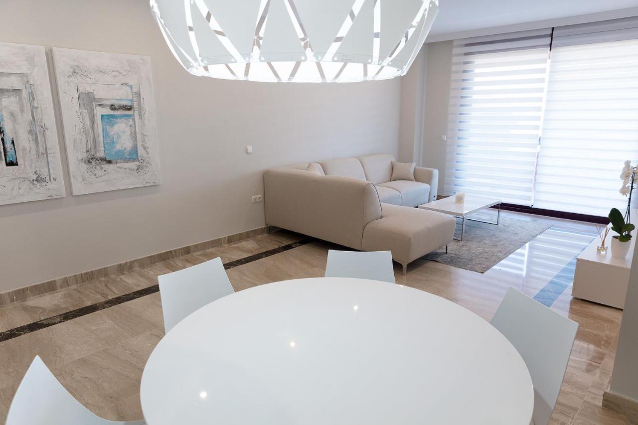 Marina Luxury Apartment Estepona Ngoại thất bức ảnh