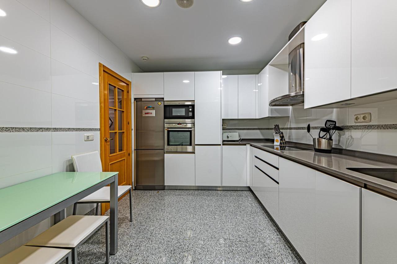 Marina Luxury Apartment Estepona Ngoại thất bức ảnh