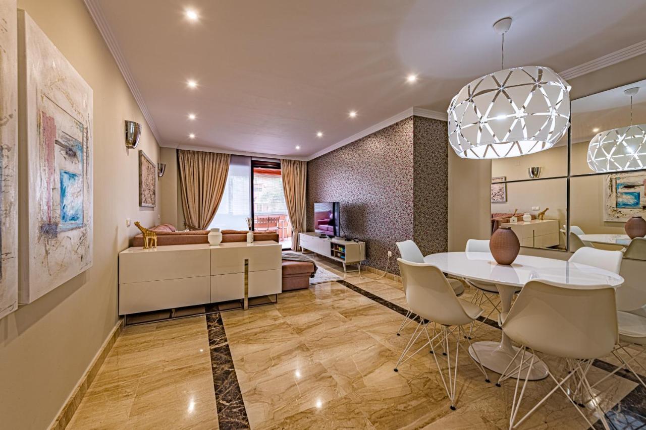 Marina Luxury Apartment Estepona Ngoại thất bức ảnh
