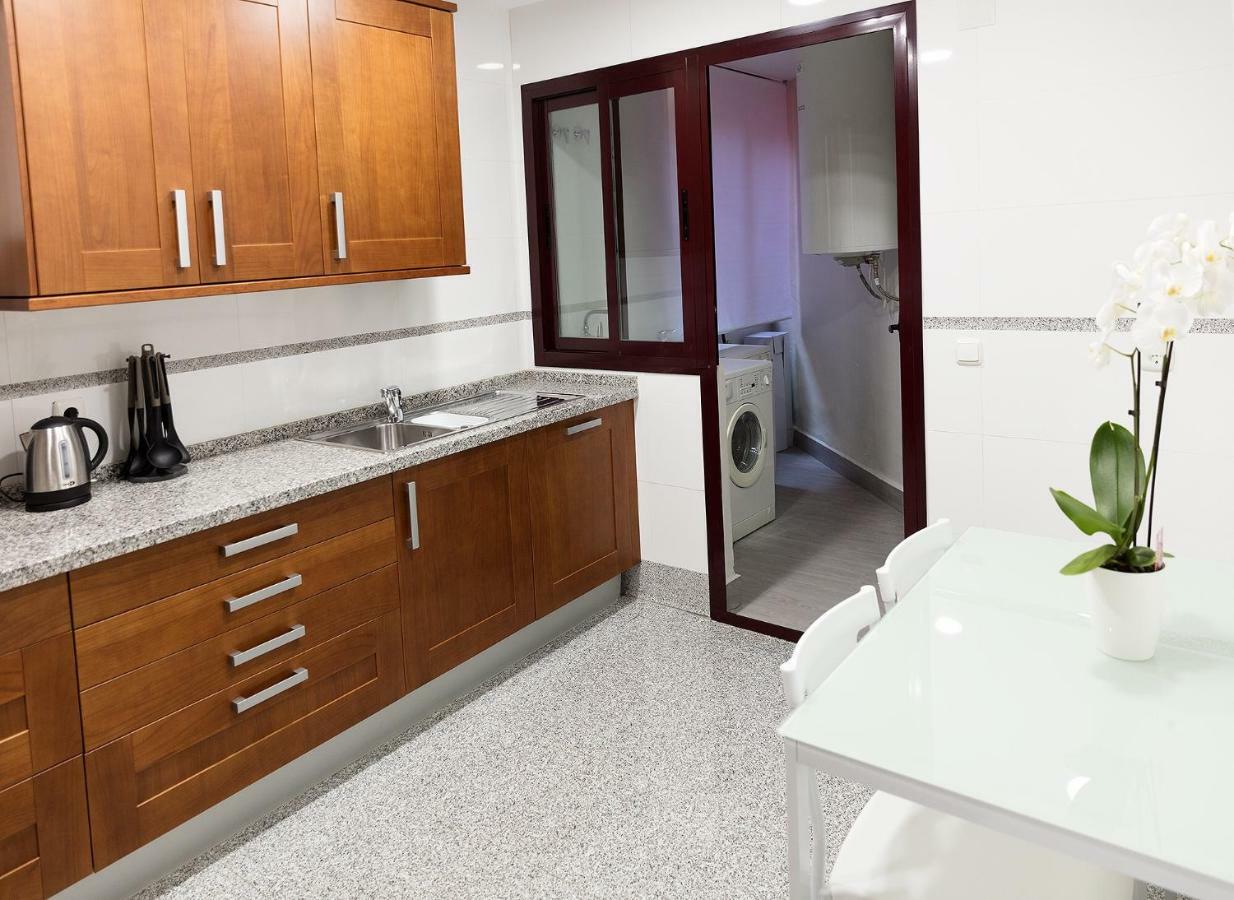 Marina Luxury Apartment Estepona Ngoại thất bức ảnh