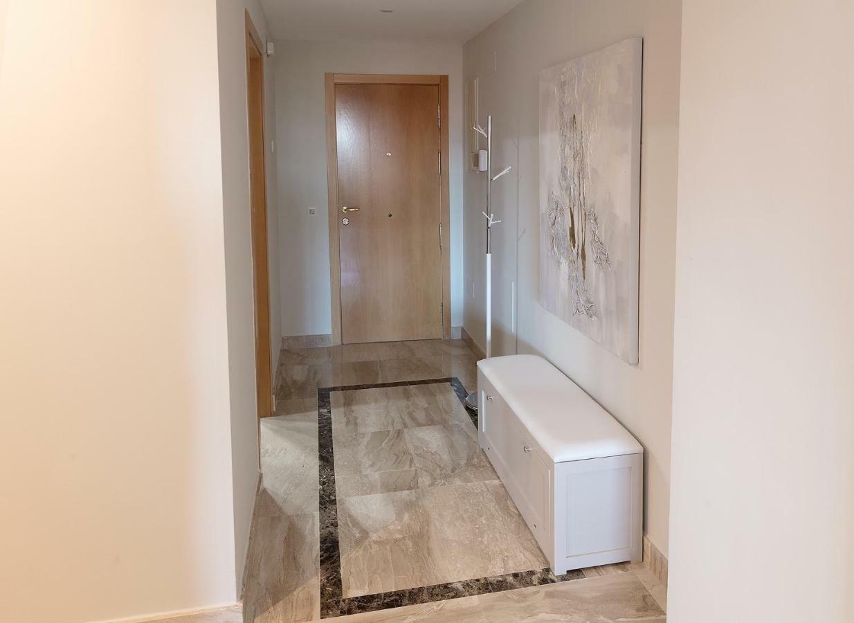 Marina Luxury Apartment Estepona Ngoại thất bức ảnh